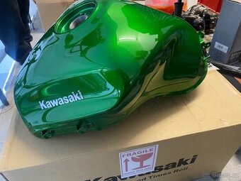 Nádrž Kawasaki ninja sx 1000 2020