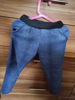 2 ks Zateplené, pružné džegíny vel. 5-6 let. Délka 61 cm.