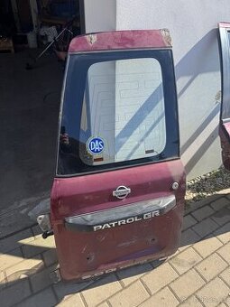 Dveře Nissan Patrol