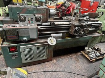 Univerzální soustruh SV18RA/1000