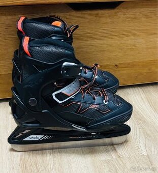 Nové lední brusle Oxelo FIT (35-38 EU)