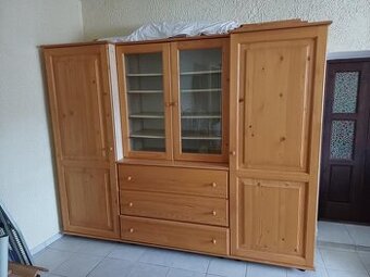 Obývací třídílná stěna