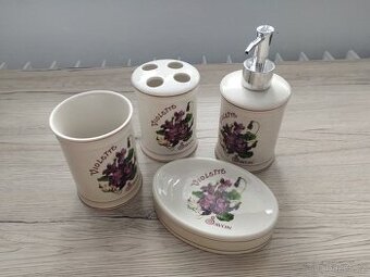 Retro porcelánový koupelnový set