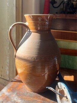 Keramický veliký džbán – hnědá glazura