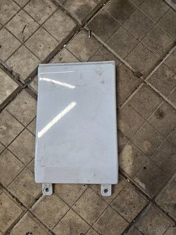 Renault trafic 2014- plast k nádrž.