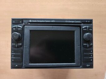 Autorádio s navidací