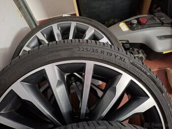 Barum Bravuris 5HM 225/35 R19