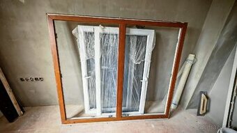 Plastové dvojkřídlé okno ořech