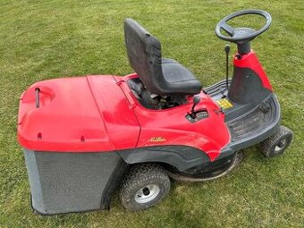 Zahradní traktůrek Castelgarden