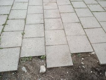 Betonová dlažba 30 x 30 x 4