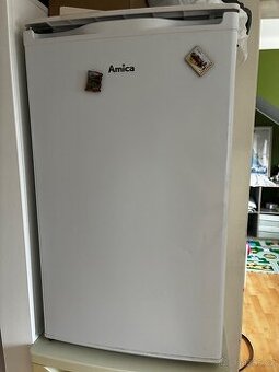 Lednička Amica
