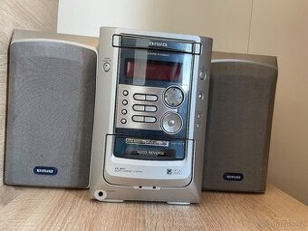 Aiwa mini věž s CD, kazetou a reproduktory
