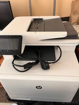 HP Color LaserJet Pro MFP M477fdn + tonery