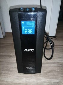 Záložní zdroj APC Back-UPS - baterie mrtva