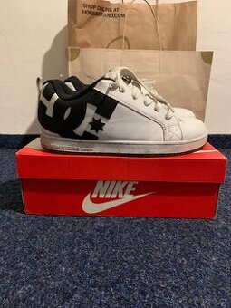 Dc shoes