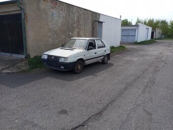 Skoda favorit LS
