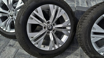 17 originál VW PASSAT B8 Alltrack 215/55 R17 TMPS