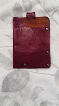 Peněženka ultra slim z hovězí kůže.Cena 150kč