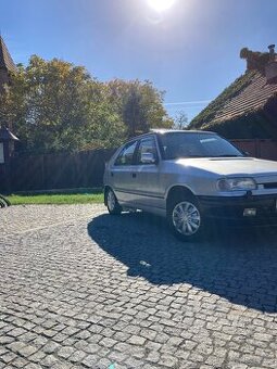 Felicia 1.3 GLX 1997 50KW - 1
