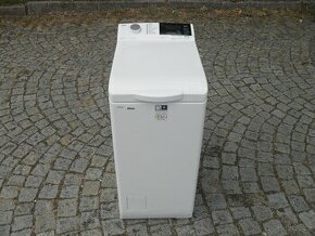 ÚZKÁ PRAČKA AEG S VRCHNÍM PLNĚNÍM-1-6KG,STÁŘÍ 2 ROKY,LCD ,CZ