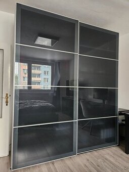 PAX skříň s posuvnými dveřmi 200x236