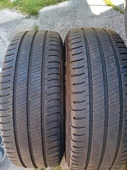 Prodám 2ks pneu 215/65/16 Zátěžové