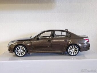 BMW E60 M5 1:18 Kyosho