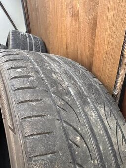 225/45ZR17 92Y - 1