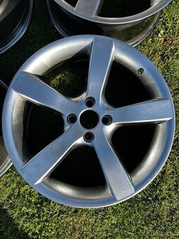 Alu kola R17