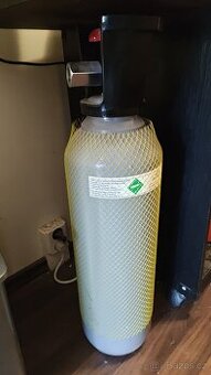 CO2 láhev pro sodastream naplněná