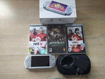 Prodám konzoli SONY PSP + hry