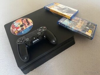 PlayStation 4 Slim