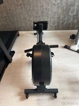 Veslařský trenažér