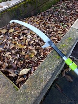 Fieldmann teleskopická pila na větve - 1