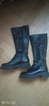 Dámské kožené kozačky vel. 39