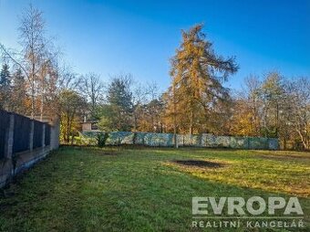 Stavební pozemek 1 495 m² se stavebním povolením – Březová -