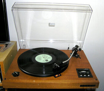 Hi-Fi gramofon TSLA NC-450 po GO,nová přenoska Ortofon OM-10