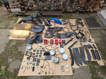 Prodám soubor náhradních dílů na Manet Korado