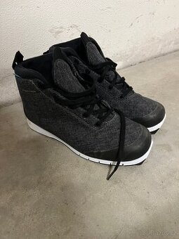 Boty běžecké lyžování Fischer Urban Cross Tarmac vel. 40