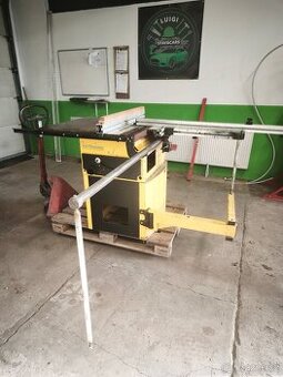 Velkoformátovací pila