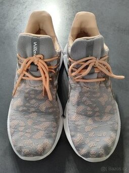 Dívčí tenisky vel. 39