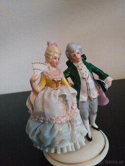 Soška- secesní pár