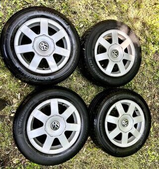 Letni kola VW Škoda R15 205/60 5x112 ET45
