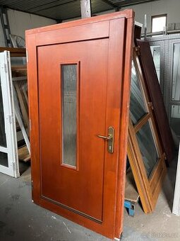 KRÁSNÉ ŠIROKÉ VCHODOVÉ EURODVEŘE 122x209-PLZEŇ