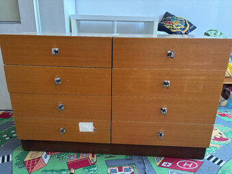 Skříňka se šuplíky