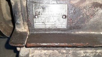 motor 7,5 kW- kotoučová pila