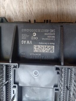 ŘÍDÍCÍ JEDNOTKA 6R0 937 087 P