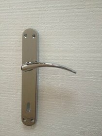 Dveřní klika / kování, stříbrná lesk, rozteč 90mm /23ks