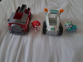 Tlapková patrola auta s figurkami Marshall a Everest