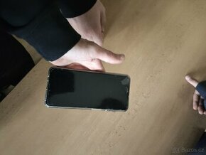 Samsung Galaxy A22 - vyměním za oblek velikost M